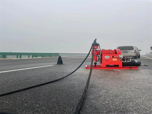 七里河马路路基路面开裂下沉注浆加固灌浆